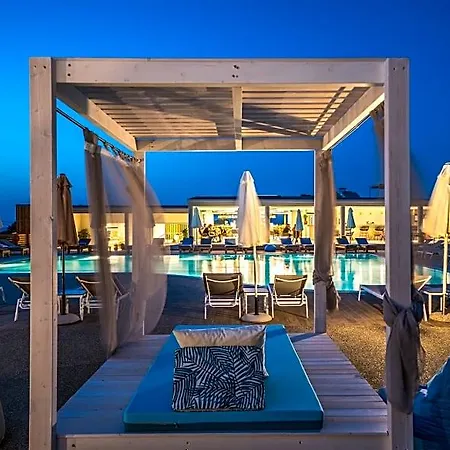 Hotel Harmony Crest Resort& (adults Only) 4*