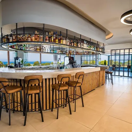 Harmony Crest Resort& (adults Only) 4*