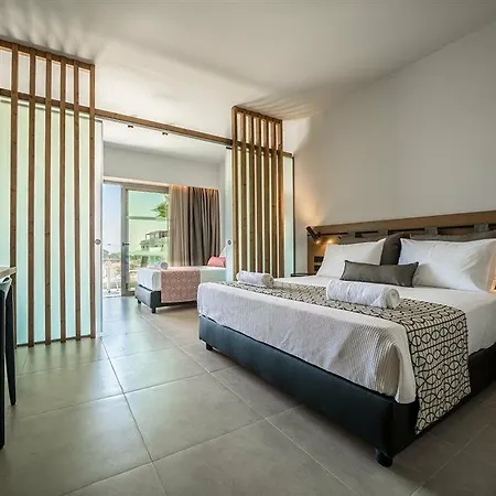 Hotell Harmony Crest Resort& (adults Only)