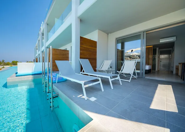 호텔 Harmony Crest Resort& (adults Only) 4*