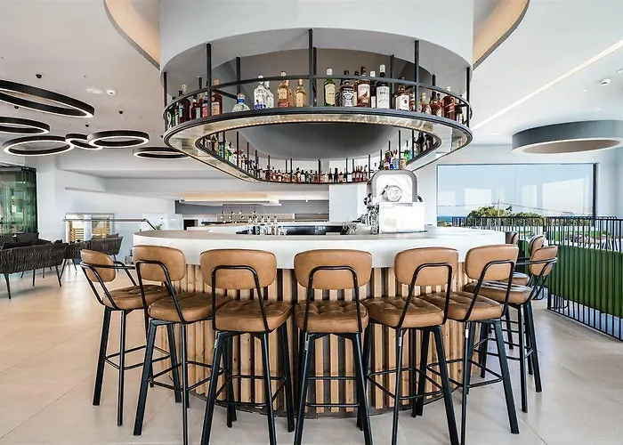 Hotell Harmony Crest Resort& (adults Only)