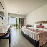Harmony Crest Resort& (adults Only) Szálloda