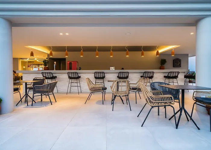 Harmony Crest Resort& (adults Only) فندق 4*